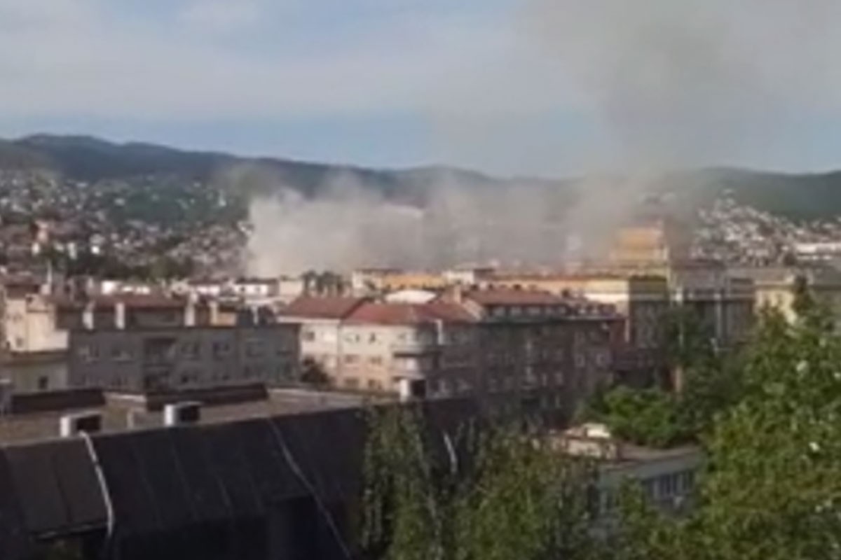 Gori centralni zatvor u Sarajevu, vatra zahvatila i sud (VIDEO)