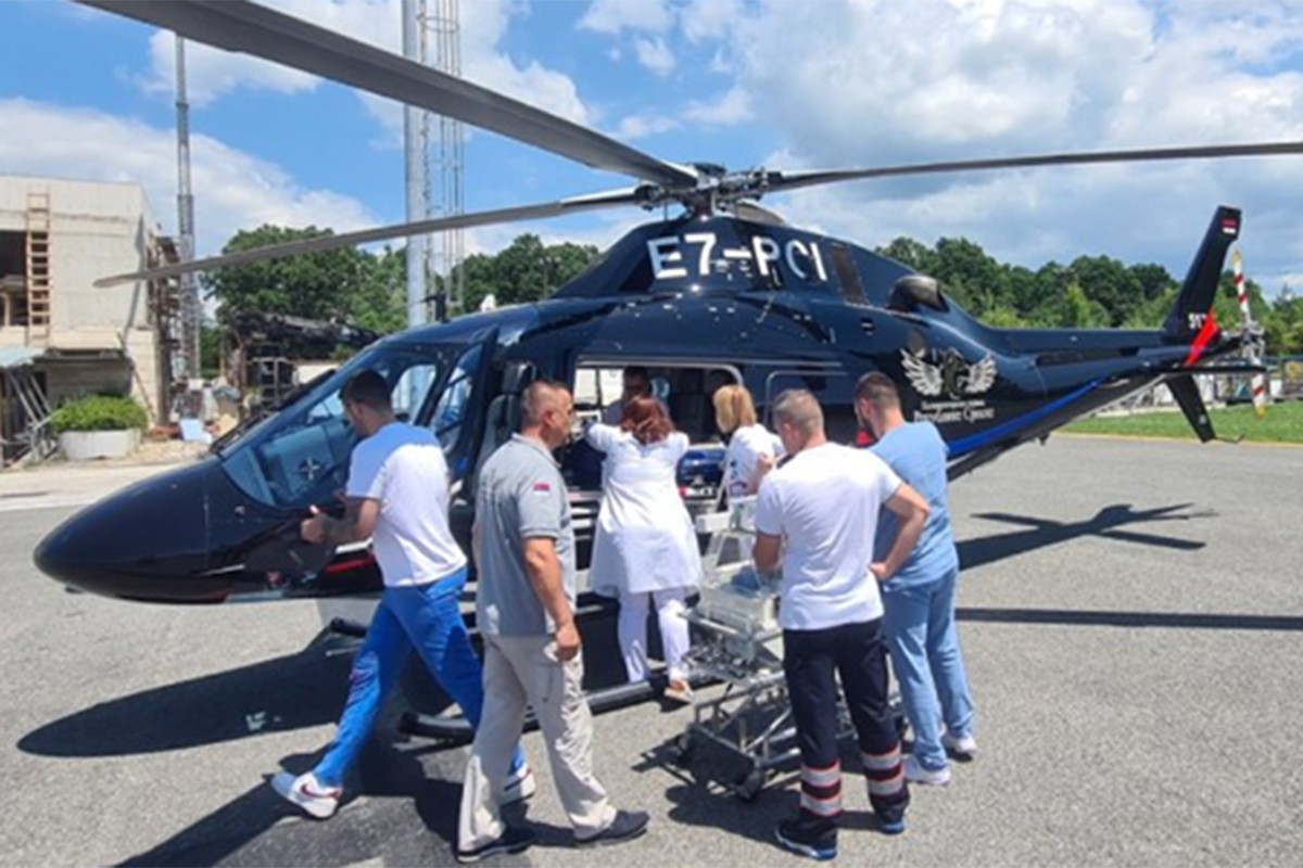 Helikopterski servis Srpske prevezao bebu iz Tuzle za Beograd