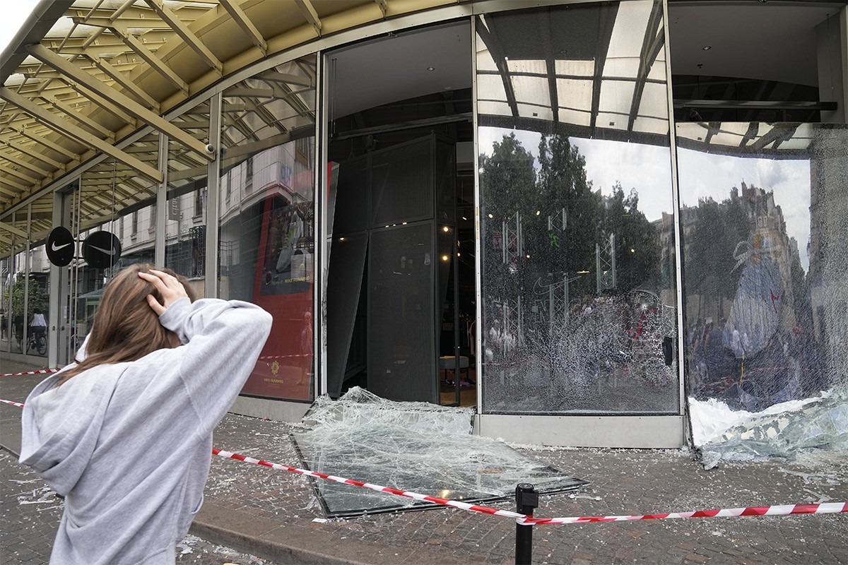 Neredi i pljačke širom Francuske: Policajac se izvinio za ubistvo tinejdžera