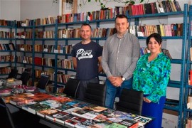 Udruženje "Romanija" poklonilo 41 knjigu narodnoj biblioteci