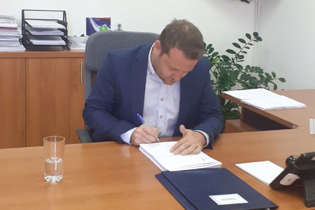 Lukić potpisao odluke, Ukaz predsjednika Srpske objavljen u Službenom glasniku (FOTO)
