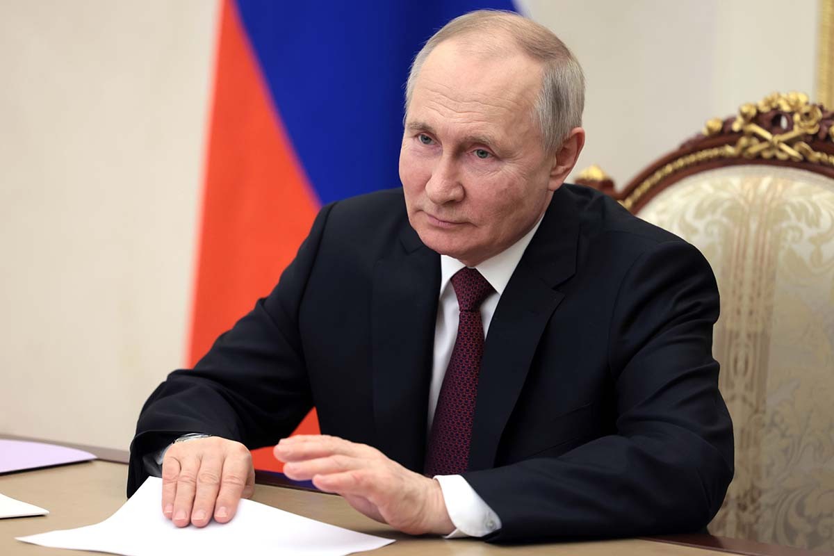 Putin: Za suverenitet se moramo boriti, braniti ga, nema predaje