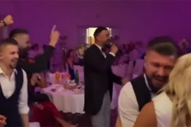 Pravoslavni sveštenik zapjevao na hodžinom vjenčanju u Mrkonjić ...