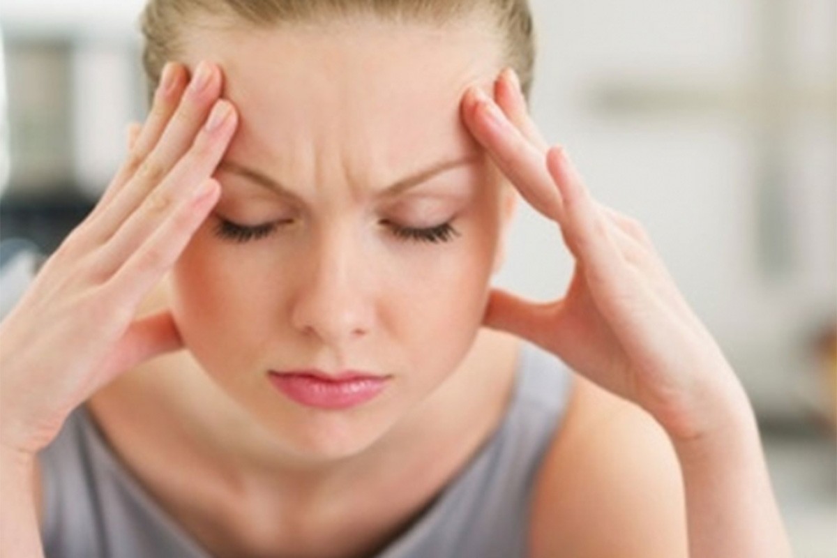Zašto žene boli glava pred ciklus?