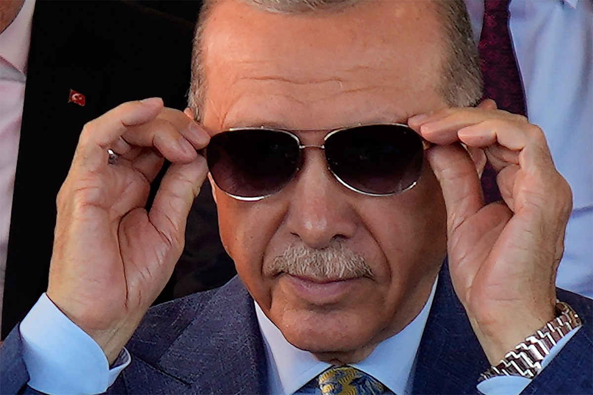 Erdogan smijenio guvernere 57 pokrajina