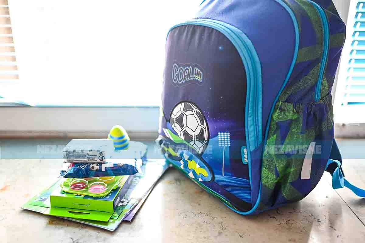 Školske torbe preteške za nejaka dječja leđa