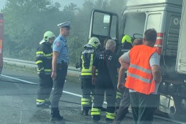 Zapalio se kamion na auto-putu Banjaluka - Gradiška