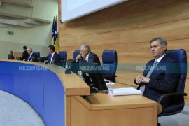 Radmanović: Zakon o spoljnim poslovima mora ići od početka, nemojte dozvoliti da ...