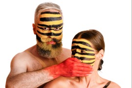 Izložba maski "Apis Art - pčelinja umetnost" Filipa Cvetkovića u ...