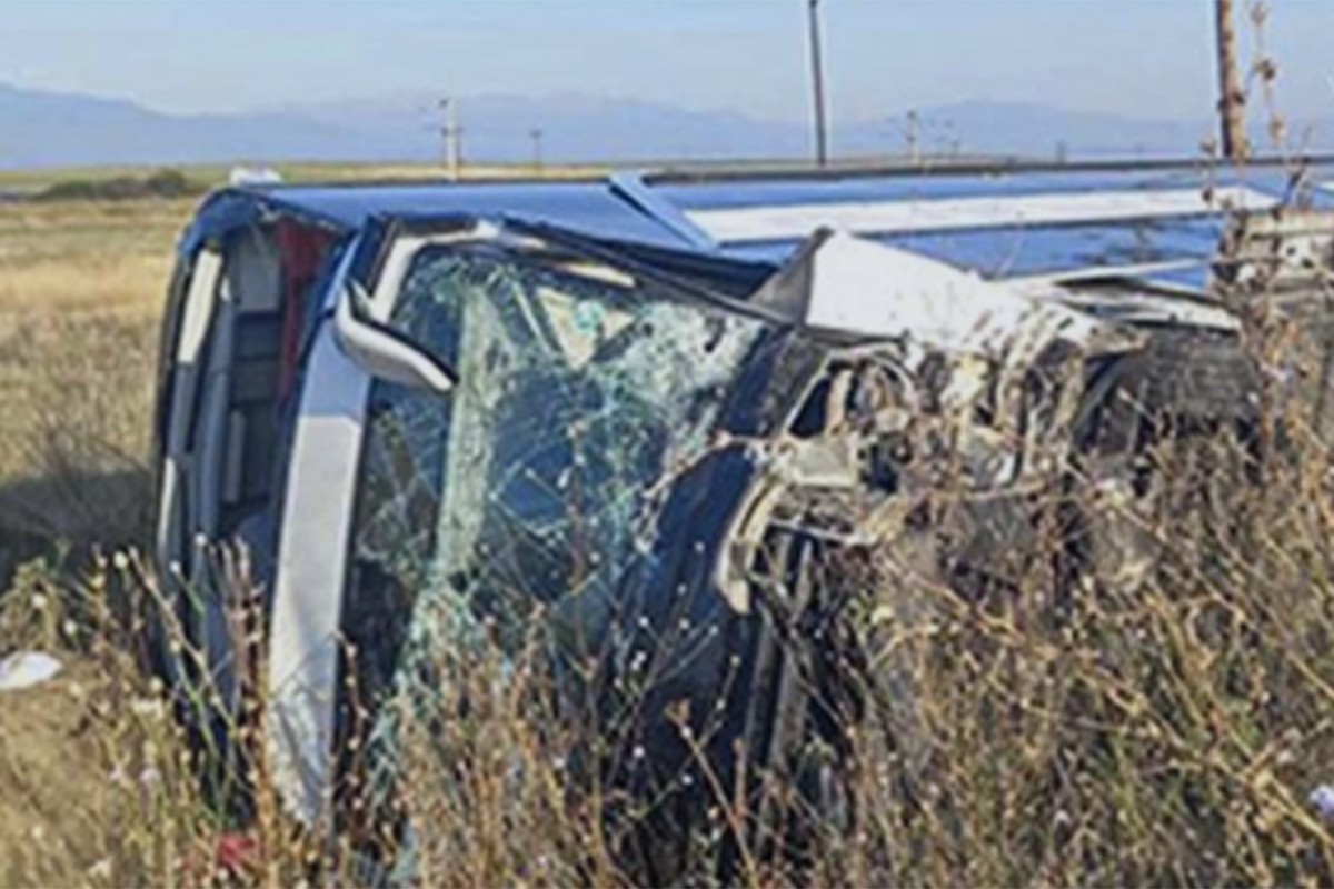 Detalji nesreće u Grčkoj: Tri osobe iz automobila poginule, povrijeđeni srpski turisti iz autobusa
