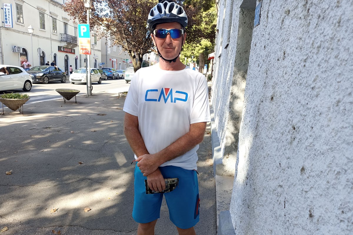 Beo­građanin bi­ci­klom do­šao u Tre­bi­nje, prevalio 600 kilometara