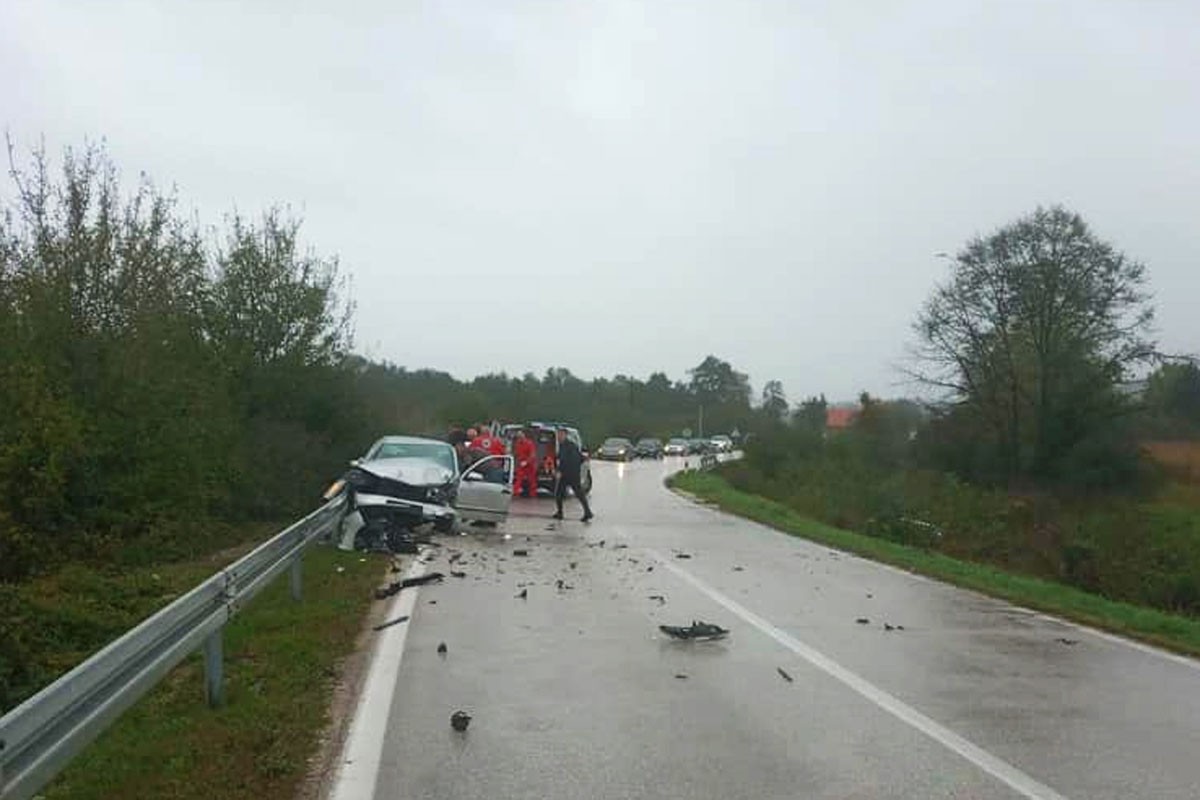 Radnik poginuo u saobraćajnoj nesreći kod Sanskog Mosta