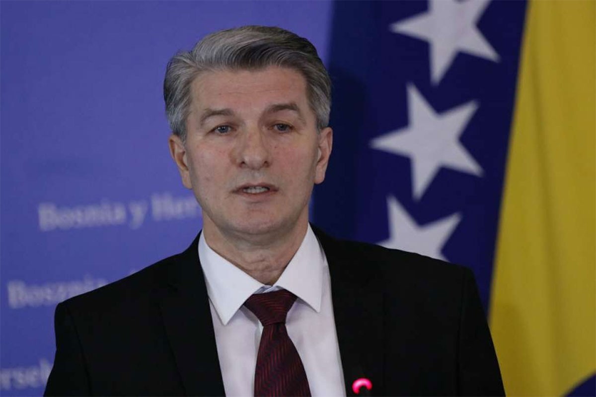 Šemsudin Mehmedović se kandiduje za predsjednika SDA