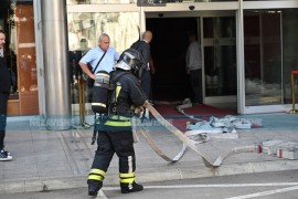 Požar zahvatio nekoliko soba u hotelu "Bosna"