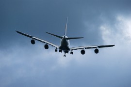 Zašto avioni na istok stižu brže nego na zapad?