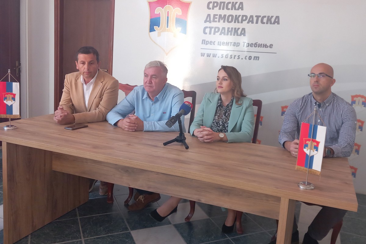 Žestoka rasprava Vukanovića i Borjana na pres konferenciji (VIDEO)