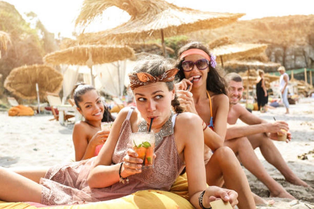 Grad u Hrvatskoj želi zabraniti toples i alkohol na plažama