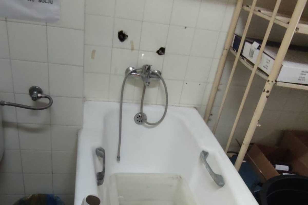 Prijedorčanin pokrenuo akciju obnove kupatila u Porodilištu