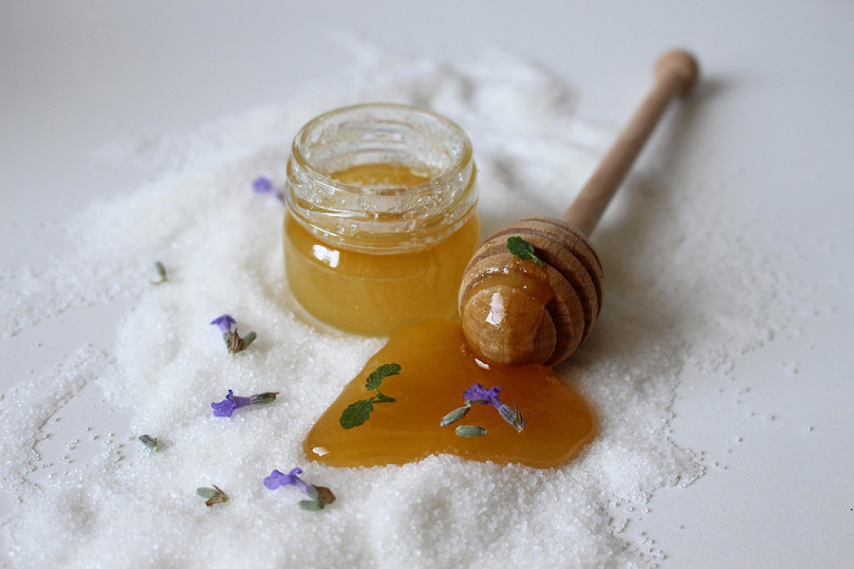 14 zabluda o medu u koje se već godinama vjeruje