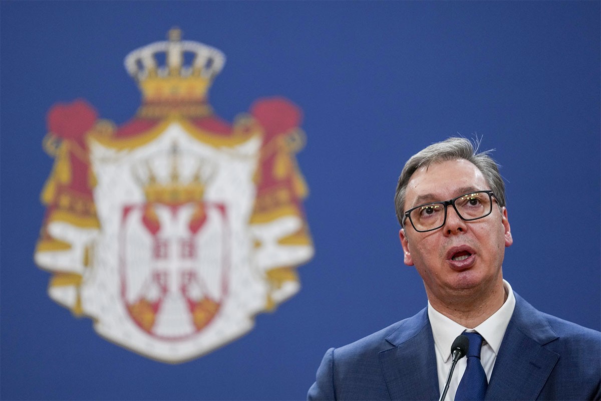 Vučić: Mali mogu da se igraju minimalnom platom, ali posle plate visoku cenu