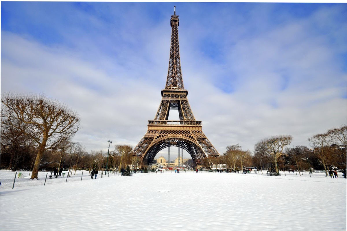 Pariz i Istanbul top destinacije za novogodišnju noć