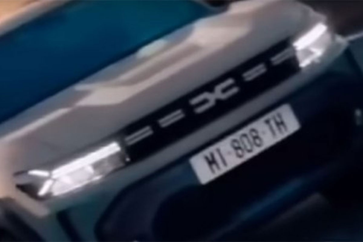Nova Dacia Duster pokazala svoje "lice" (VIDEO)