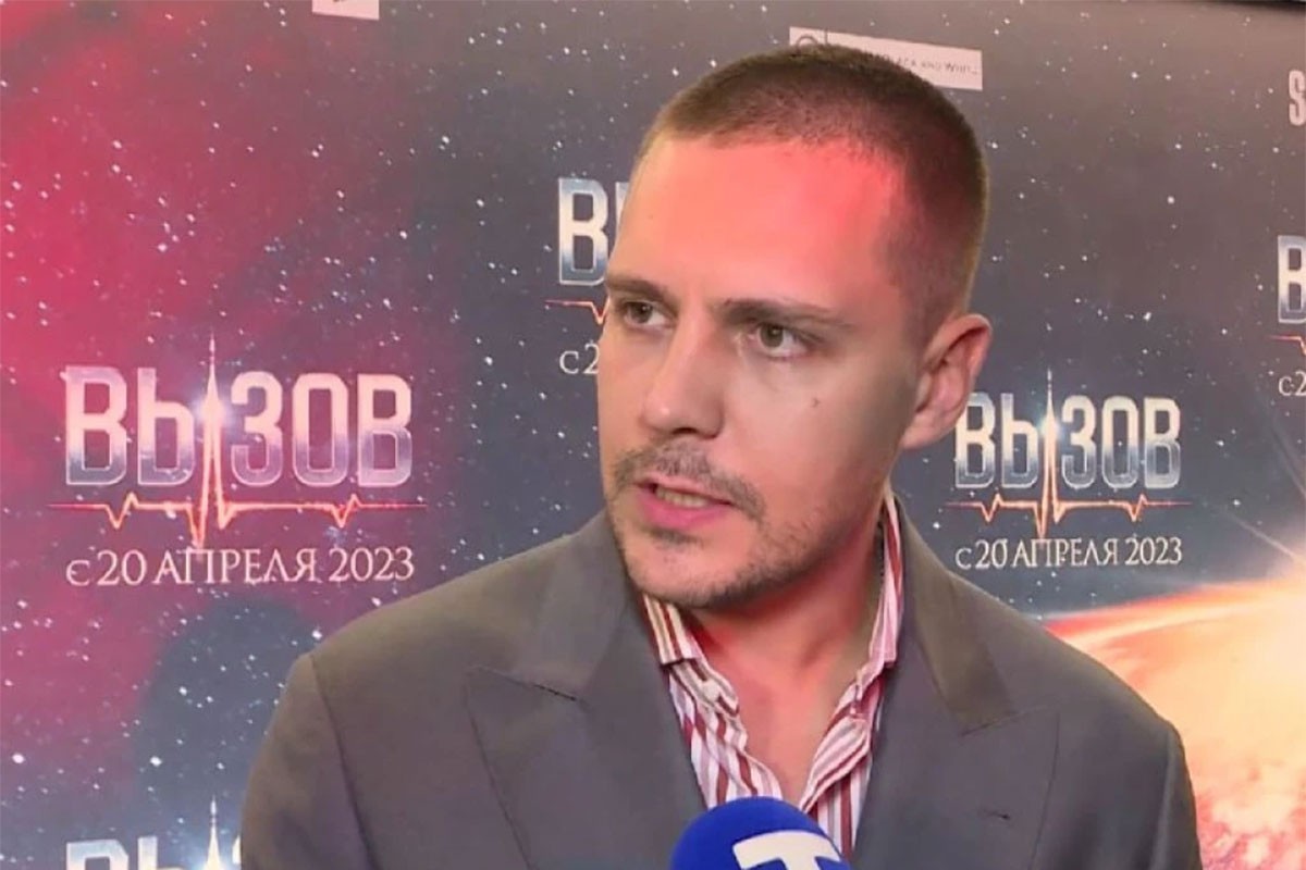 Miloš Biković prošetao crvenim tepihom u neobičnom izdanju (VIDEO)