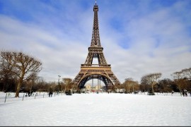 Pariz bez vozila u novogodišnjoj noći i 1. januara