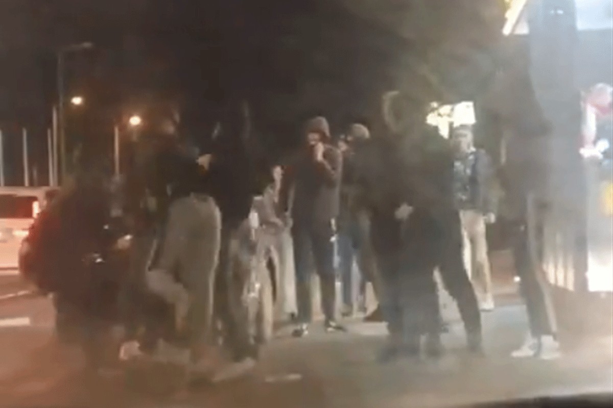 Maskirani huligani u Mostaru brutalno pretukli dječaka (VIDEO)