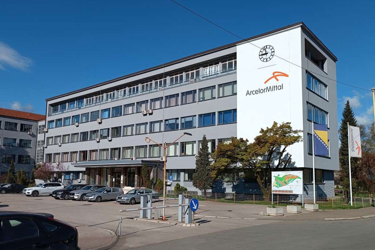 Radnici "ArcelorMittala" Zenica prekinuli štrajk, vratili se u pogone