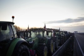 Farmeri i danas blokiraju puteve