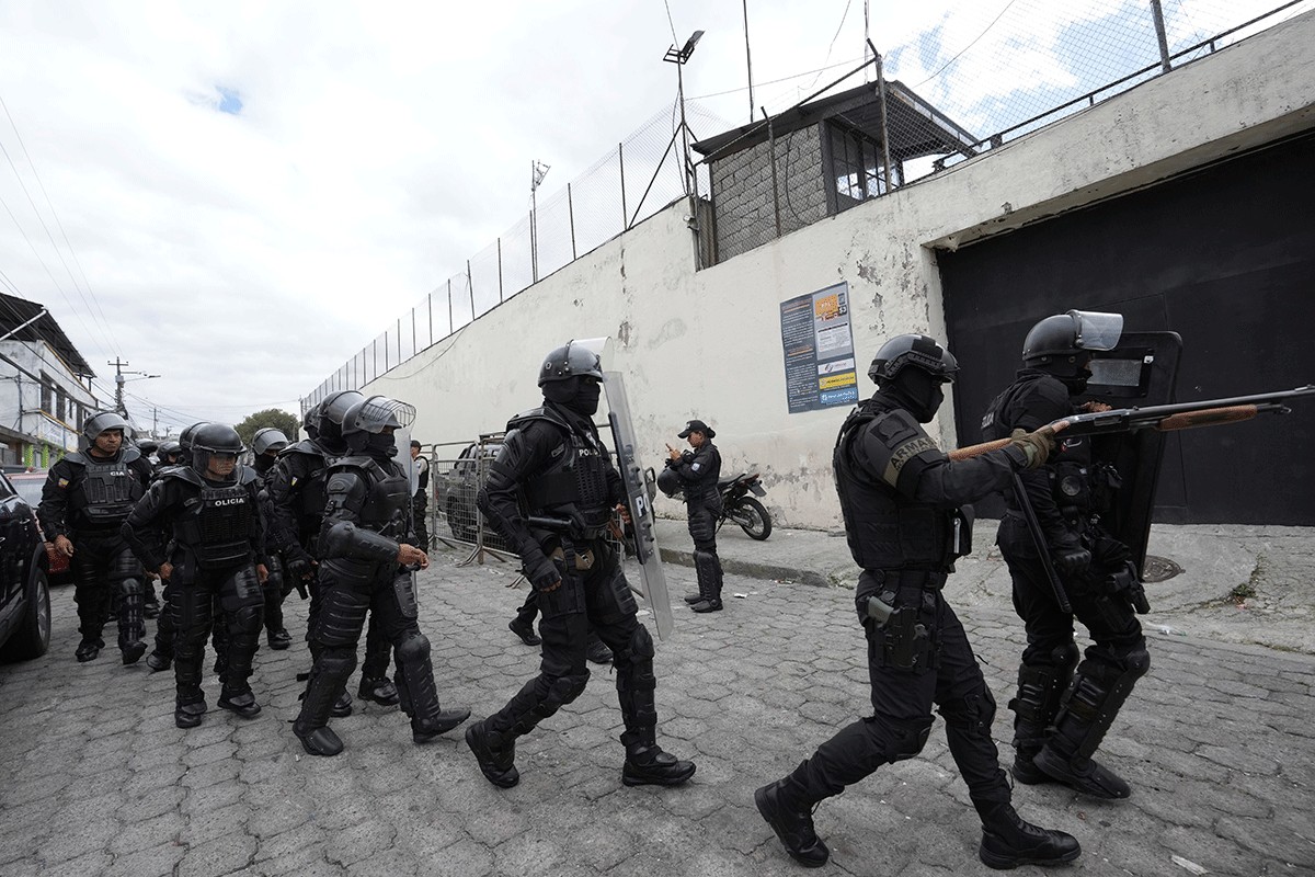 Haos u Ekvadoru ne jenjava: Na ulicama 20.000 članova bandi
