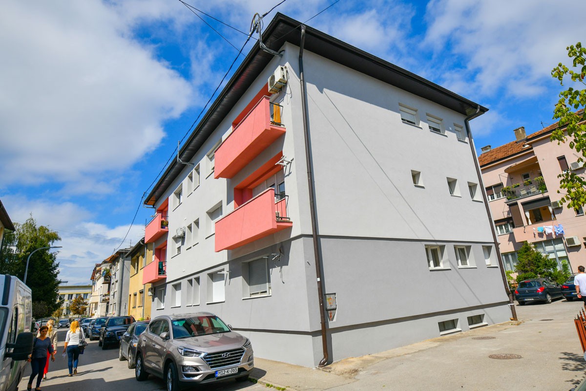 Fasade zgrada u Banjaluci čekaju obnovu