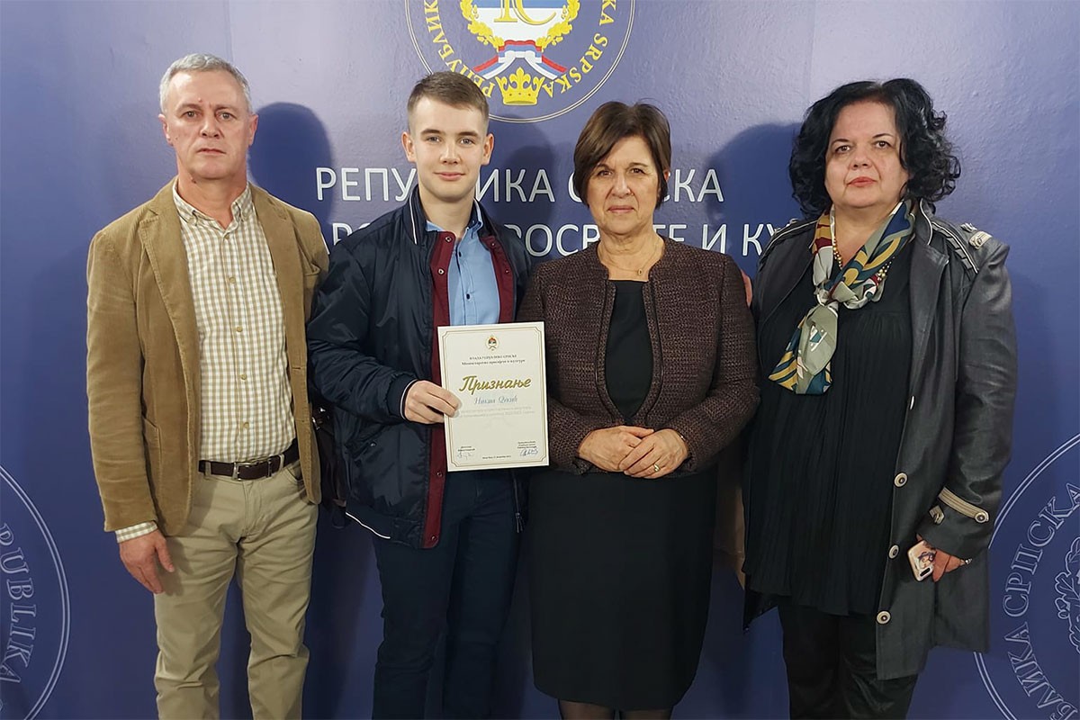 Mladi Nikša nagrađen za pjesmu "Republika Srpska"