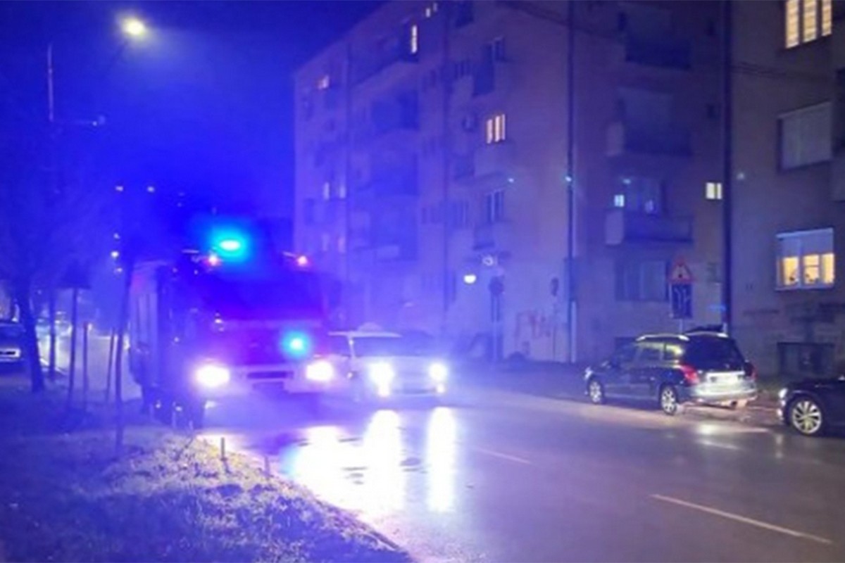 Više požara u Beogradu, stradao muškarac