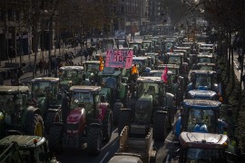 Stotine traktora u centru Barselone