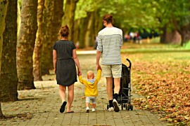 Vlada RS: Roditelji mogu raspolagati imovinom maloljetnog djeteta u nekim situacijama