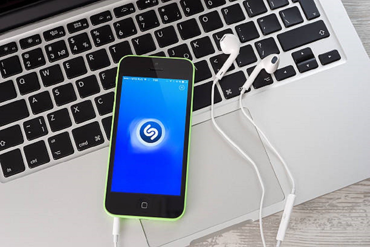 "Shazam" sada može da prepozna pjesme čak i dok nosite slušalice