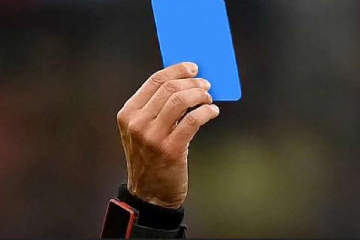 FIFA neće uvoditi plavi karton, bar još ne