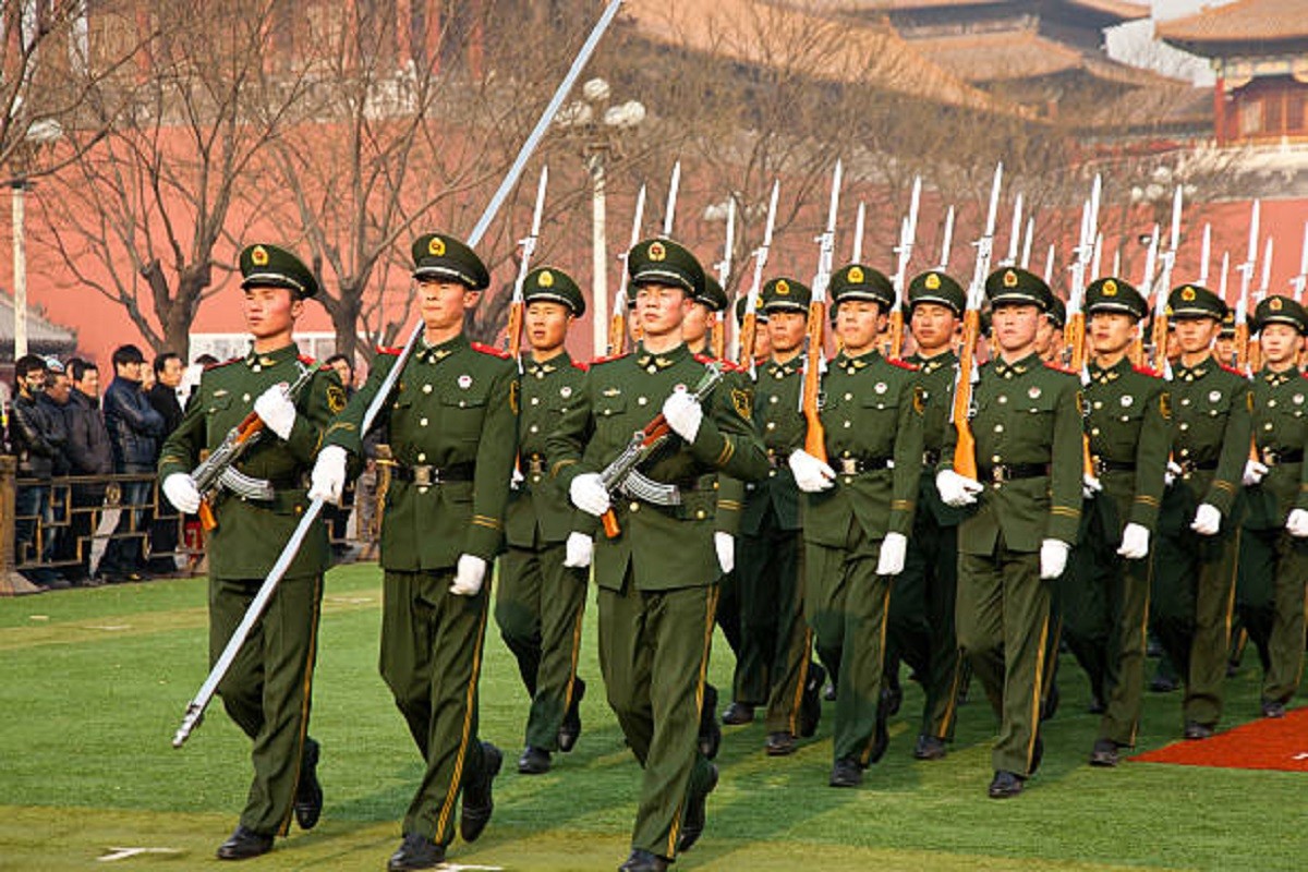 Kineske kompanije osnivaju vojske dobrovoljaca