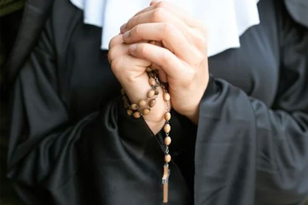 Bivše časne sestre optužile poznatog sveštenika iz Slovenije za zlostavljanja
