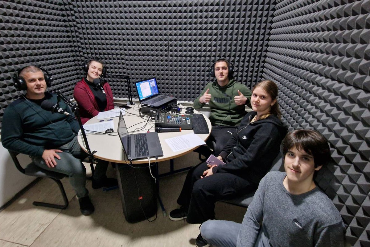 "Radio 29" prilika da se čuje i glas mladih (FOTO)