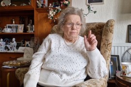 Vajolet Garati, najstarija britanska konobarica, odlazi u penziju u 92 ...