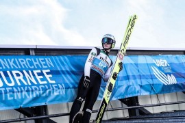 Slovenija na nogama, oprašta se legenda skijaških skokova