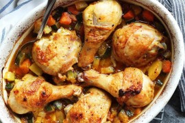 Pečena piletina na povrću