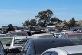 Grad koji je zatrpan napuštenim automobilima (VIDEO)