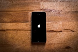 Apple odlaže sklopivi iPhone za 2027. godinu
