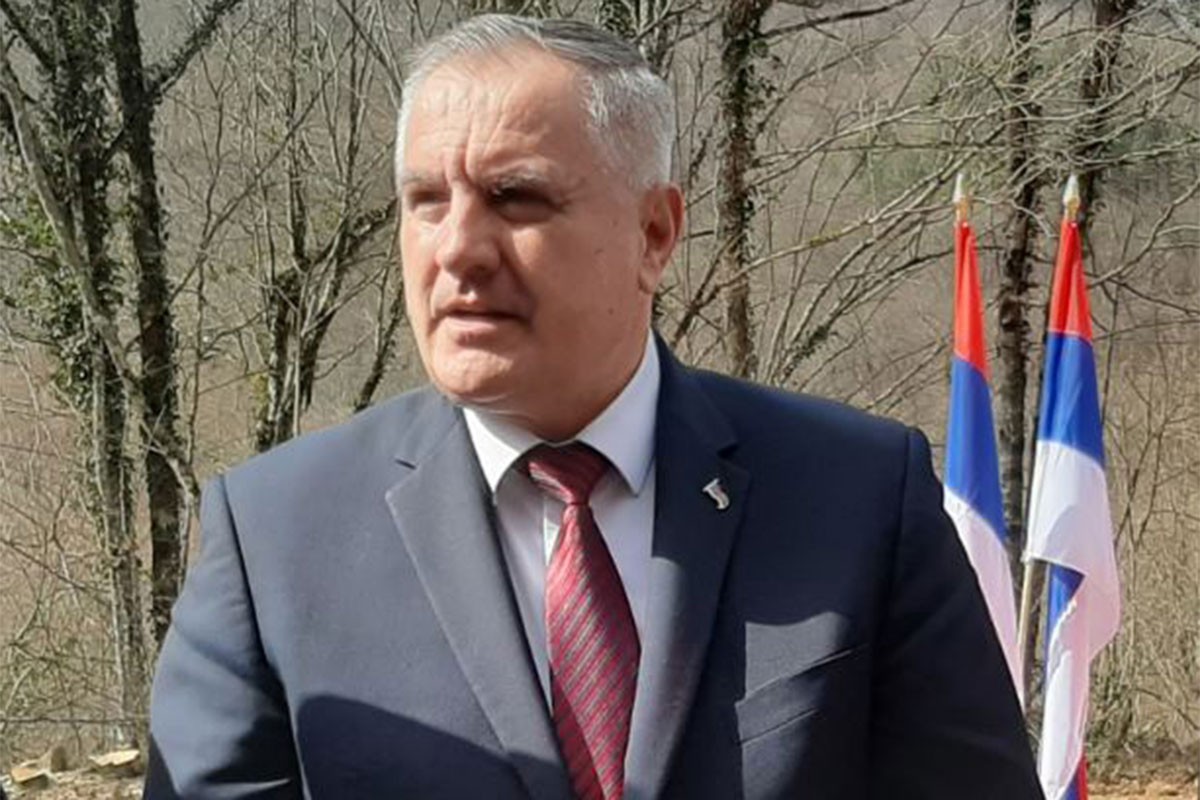 Višković: Vlada će isplaćivati primanja borcima uprkos odluci Ustavnog suda