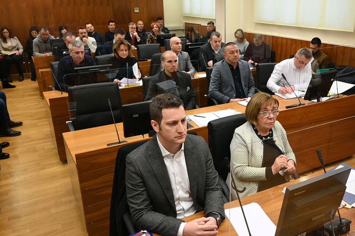 Suđenje Zeljkoviću: Radnica posvjedočila da je nekom dala kovertu sa parama