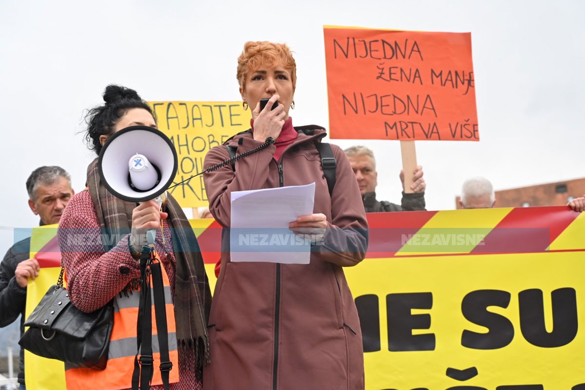 Poruka iz Banjaluke: "Žene su ljute, žene više ne ćute" (VIDEO)